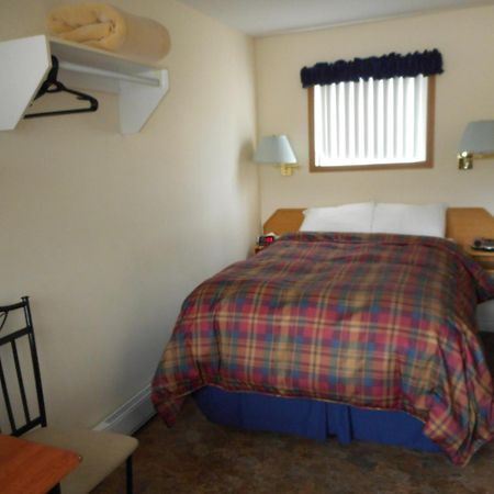 Blue River Motel Экстерьер фото