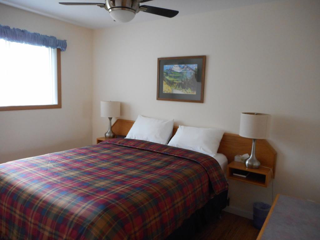 Blue River Motel Экстерьер фото