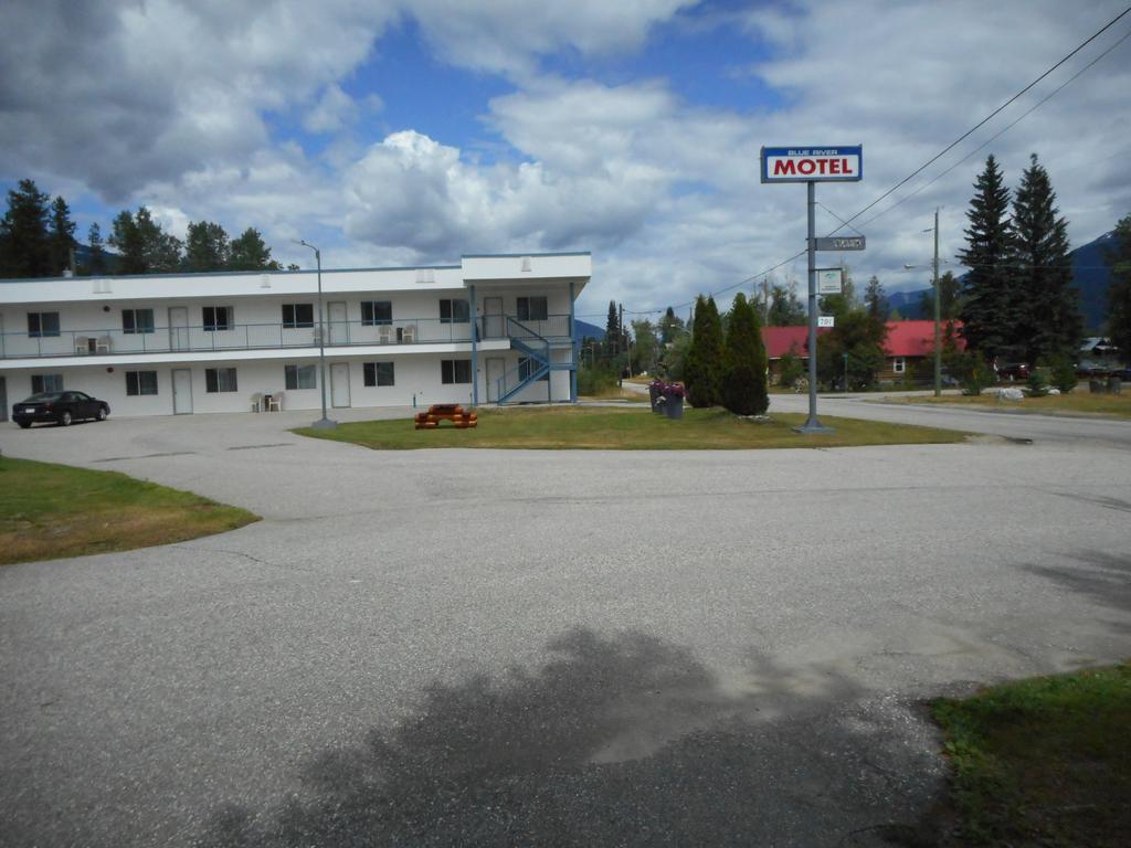 Blue River Motel Экстерьер фото